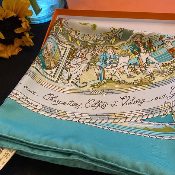 Celadon Hermes Scarf - Picture 4 of 8